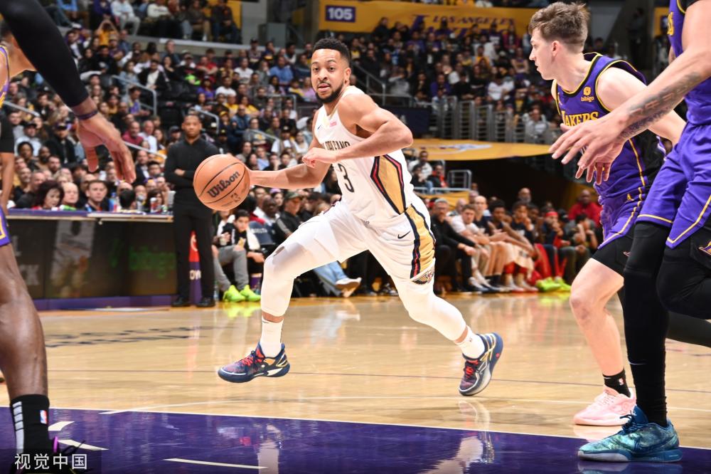 局限于单一 局限于单一