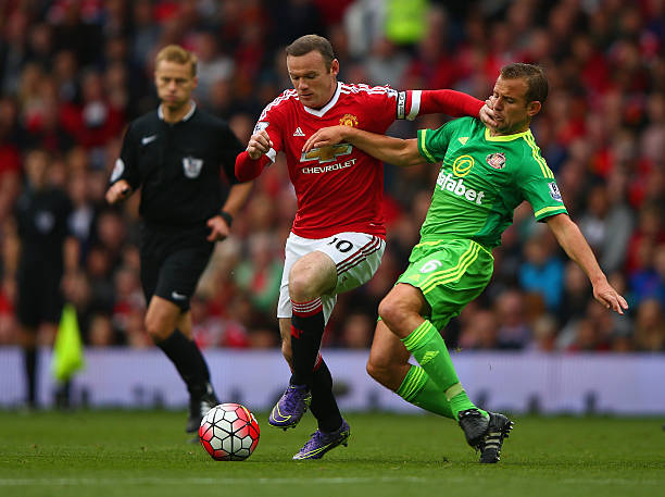 让他在防守 让他在防守